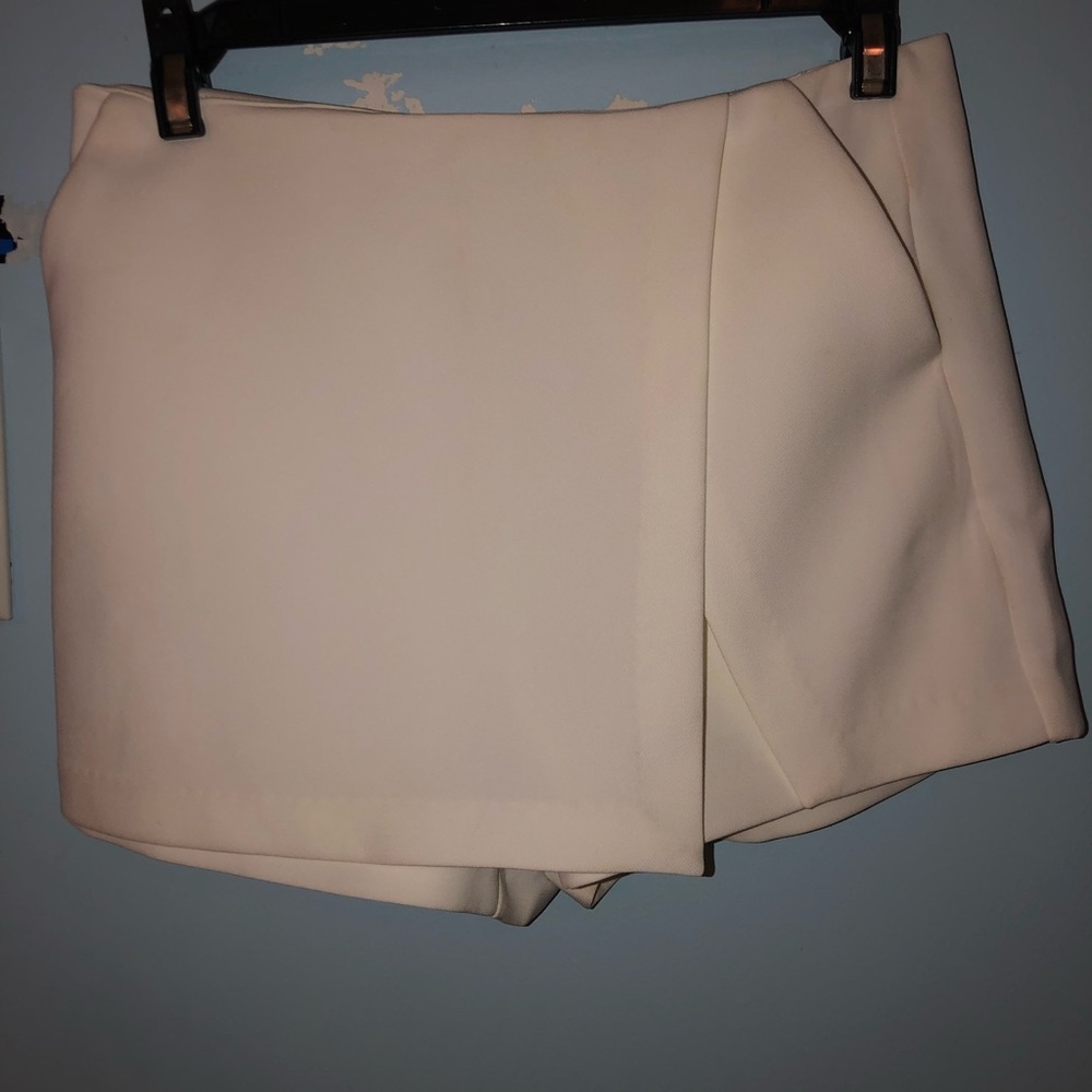 white forever 21 skirt